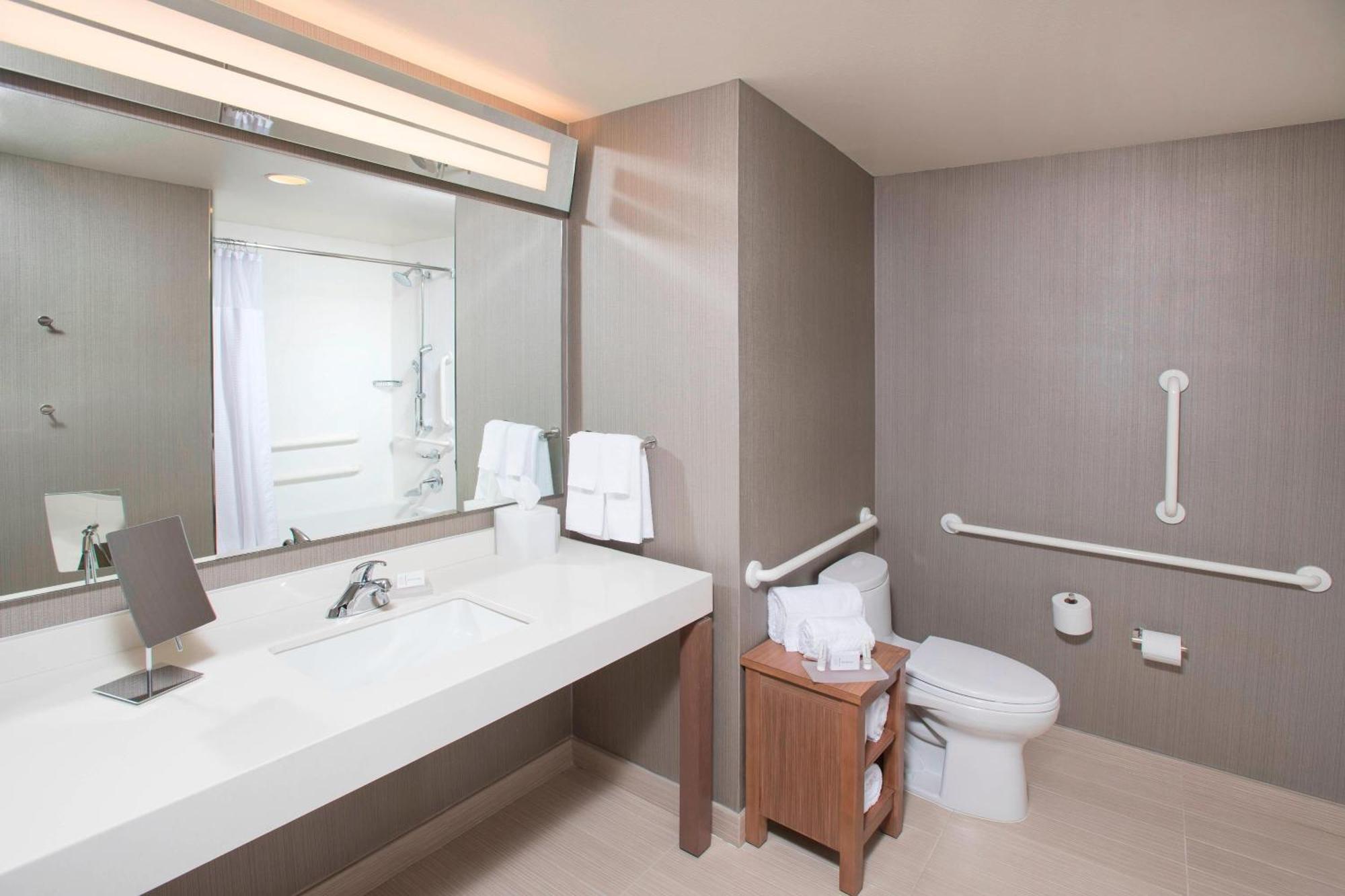 Courtyard By Marriott Redwood City Exterior foto