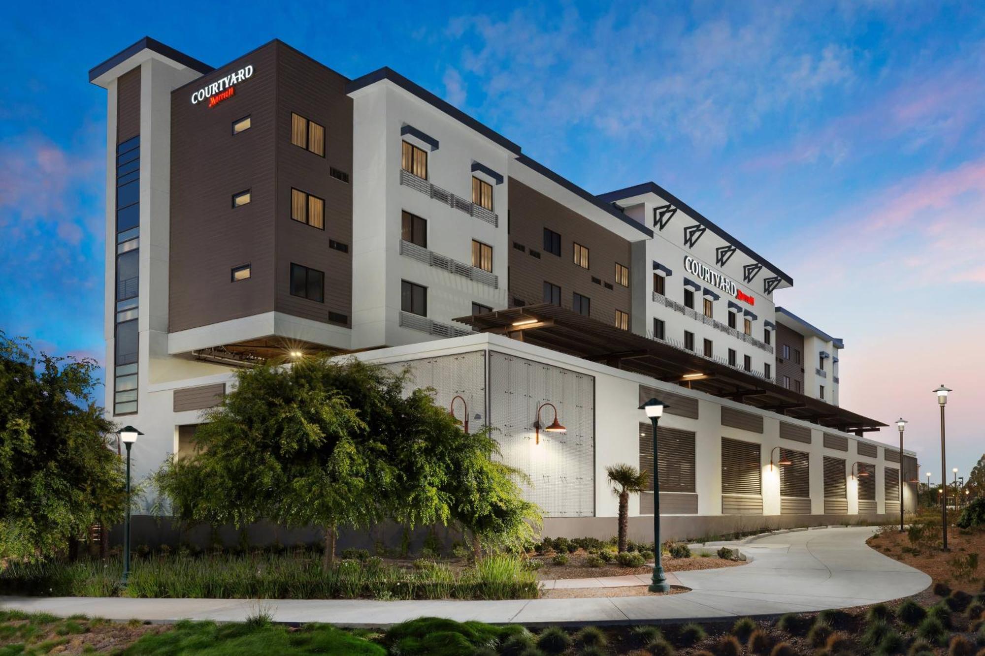 Courtyard By Marriott Redwood City Exterior foto